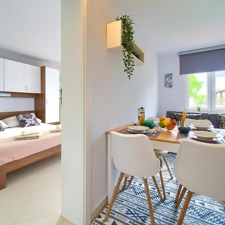 -krk Apartman *