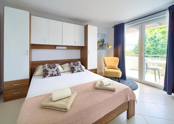 -krk Apartman *